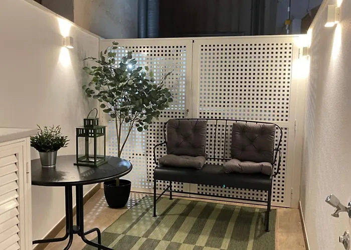 Picasso Centre 1c